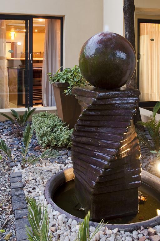 Sentinel Luxury Suite Hotel Pretoria-Noord エクステリア 写真