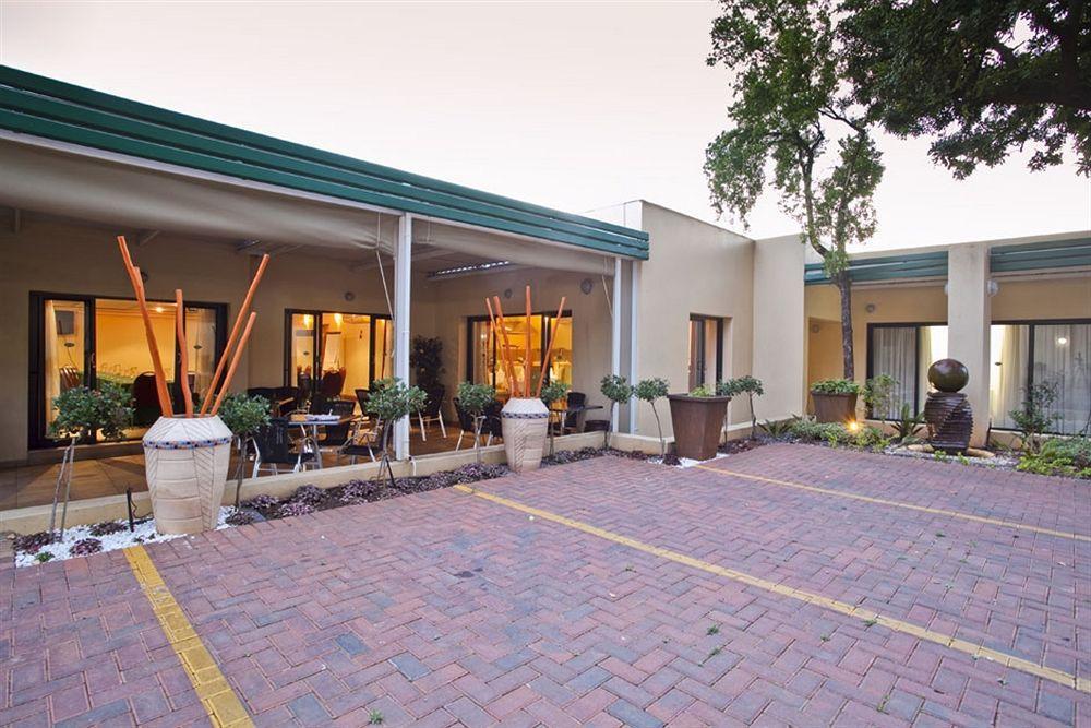 Sentinel Luxury Suite Hotel Pretoria-Noord エクステリア 写真